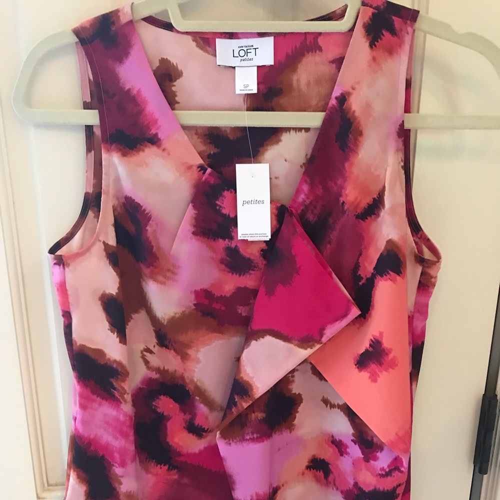 Ann Taylor Loft sleeveless top